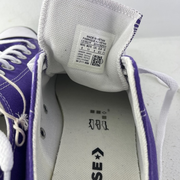 New Converse Shoes - Picture 4 of 4